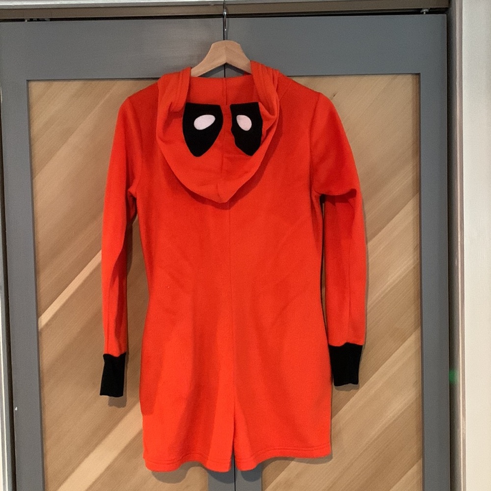 Marvel Deadpool Small Outfit - Picture 5 of 5